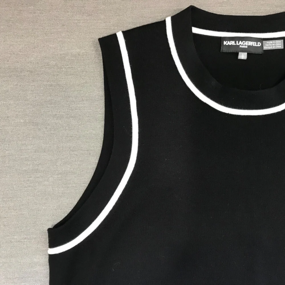KARL LAGERFELD PARIS Women's Vest Contrast-Trim Sleeveless Sweater Size M NWT - Picture 4 of 9